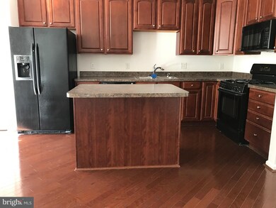 305 Hamilton Ct, Stephens City, VA 22655 - photo 6