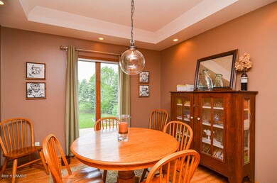 2661 Curticewood Dr NE, Grand Rapids, MI 49525 - photo 4