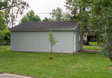 1438 Clarendon Ave, Niles, MI 49120 - photo 3