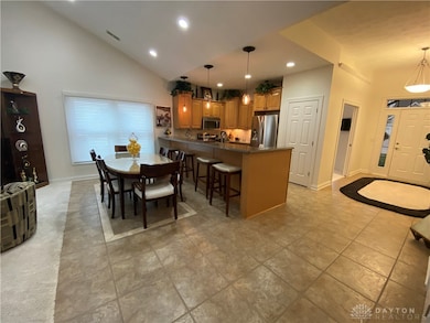 125 Cobblestone Ln, Springboro, OH 45066 - photo 4