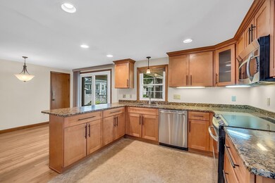 21 Old Brook Rd, Leominster, MA 01453 - photo 6