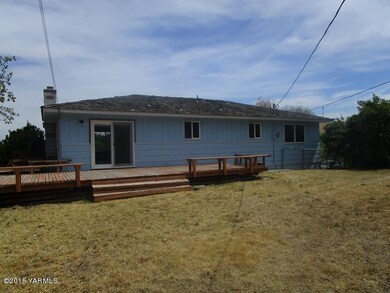 566-020588-back left