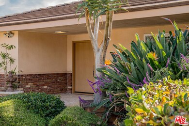 13104 Magnolia Blvd, Sherman Oaks, CA 91423 - photo 3