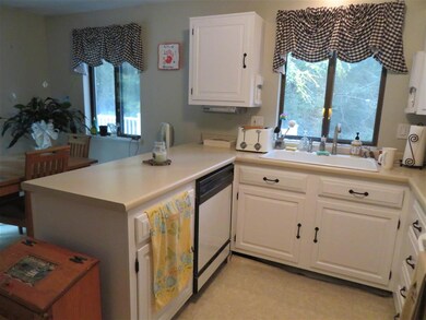 17A Kienia Rd, Hudson, NH 03051 - photo 3