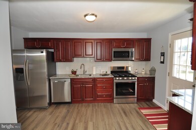 852 Woodlane Rd, Mount Holly, NJ 08060 - photo 2