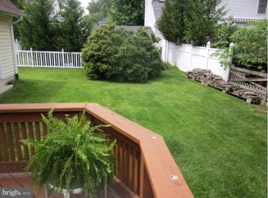 9039 Naygall Rd, Parkville, MD 21234 - photo 3