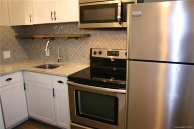 951 Hollywood St unit B, Charlotte, NC 28211 - photo 4