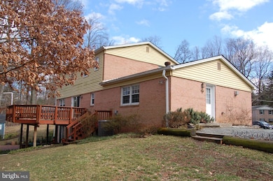 10 Briggs Ct, Silver Spring, MD 20906 - photo 2