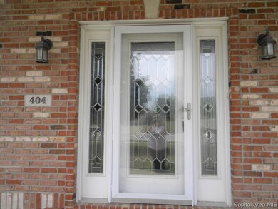 404 James Creek Ln, Jacksonville, IL 62650 - photo 3