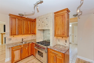 18 Deer Run, Gansevoort, NY 12831 - photo 4