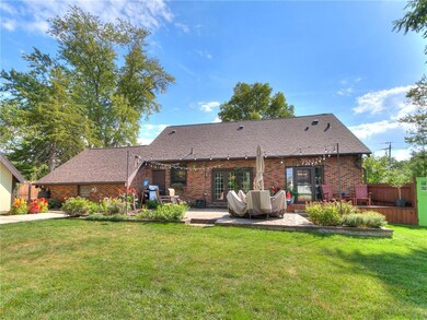 6119 Hickman Rd, Des Moines, IA 50322 - photo 3