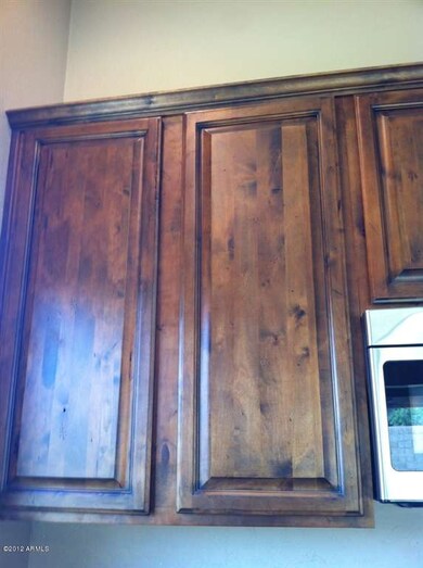 Custom Kitchen Cabinets