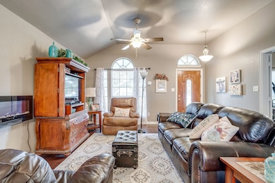 417 Jeffdale Dr, Burleson, TX 76028 - photo 7