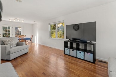 600 Trapelo Rd unit 4, Waltham, MA 02452 - photo 6