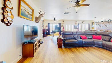 10805 Spur St, Winnemucca, NV 89445 - photo 3