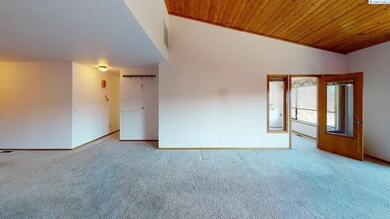 410 SW Crestview St unit B-2, Pullman, WA 99163 - photo 3