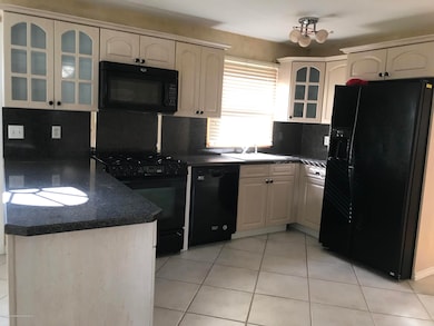 3078 Richmond Rd unit A, Staten Island, NY 10306 - photo 3