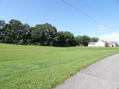 180 Deerfield Cir, Benton, KY 42025 - photo 7