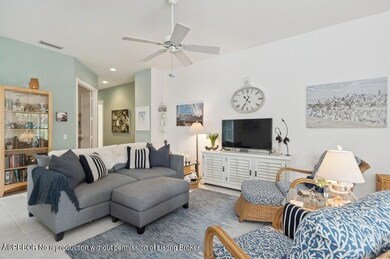 06_2554JamesRiverRd_1_LivingRoom_Small
