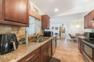 Kitchen 1