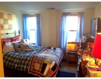 33 Chestnut St unit 201, Boston, MA 02108 - photo 5