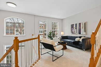 1271 Wild Hawthorn Way, Reston, VA 20194 - photo 3