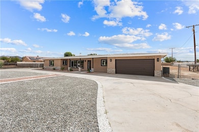 21073 Thunderbird Rd, Apple Valley, CA 92307 - photo 4