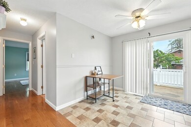 19 Arnold Ave, Chicopee, MA 01013 - photo 6