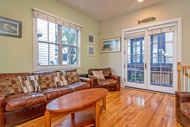 49A Morris Street living room