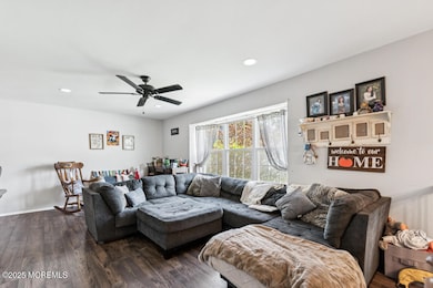 9 Cove Ct, Howell, NJ 07731 - photo 5