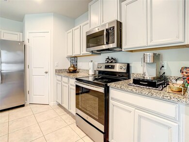 10639 Hawks Landing Dr, Land O' Lakes, FL 34638 - photo 7