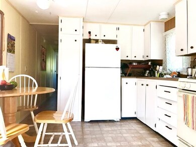Kitchen with dinette