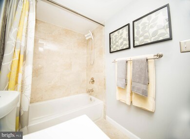 4804 Birchtree Ln, Temple Hills, MD 20748 - photo 3