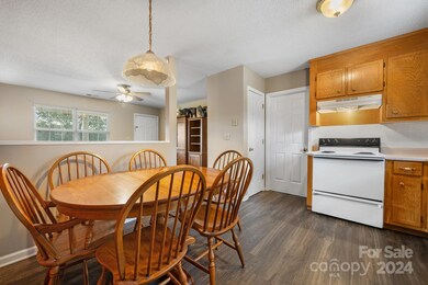 2972 Country Crossing Dr, Lincolnton, NC 28092 - photo 6