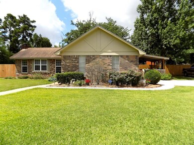 111 Texarkana Dr, Magnolia, TX 77354 - photo 2