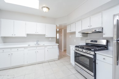 006-photo-kitchen-8586866