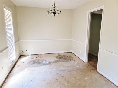 Formal Dining Room could be another Bedroom