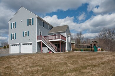 32 Vista Cir, Holden, MA 01520 - photo 4