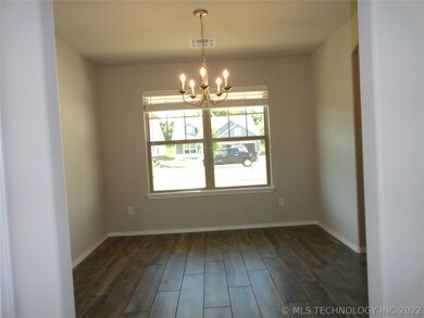 1908 E Winston St, Broken Arrow, OK 74011 - photo 4