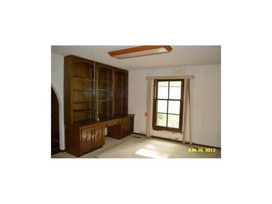 404 S Silver Top Ln, Raymore, MO 64083 - photo 4