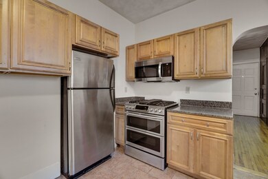 77 Pine St unit 1, Swampscott, MA 01907 - photo 2