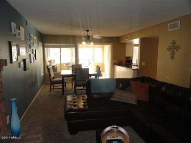 Living Room (3)