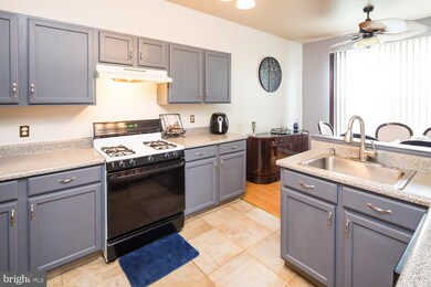 121 N Katrin Cir, New Castle, DE 19720 - photo 6