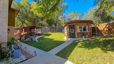 1812 Haley Cir, Carrollton, TX 75006 - photo 4