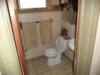 92 Hospital Ave, North Adams, MA 01247 - photo 6
