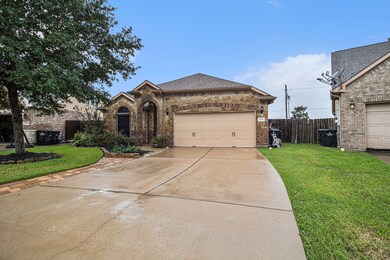 1015 Luke Dr, Alvin, TX 77511 - photo 2