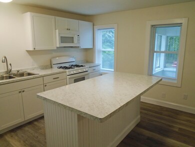 396 Riverside Ave, Burlington, VT 05401 - photo 7