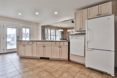 70 Conleys Grove Rd, Derry, NH 03038 - photo 4