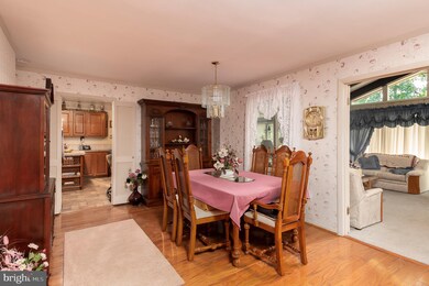 4806 Riverton Ln, Bowie, MD 20715 - photo 4