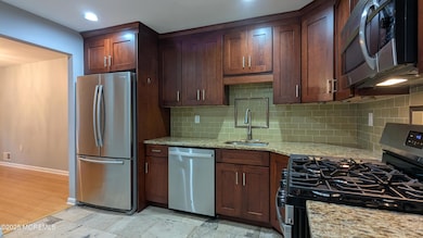 53 Thorne Ln, Matawan, NJ 07747 - photo 6